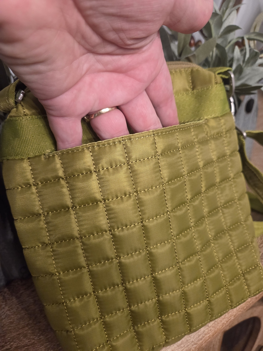 Lug Olive Green Quilted Crossbody Bag - Picture 5 of 9